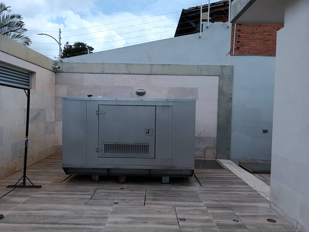 LUXURY HOUSE IN GUAPARO CARABOBO